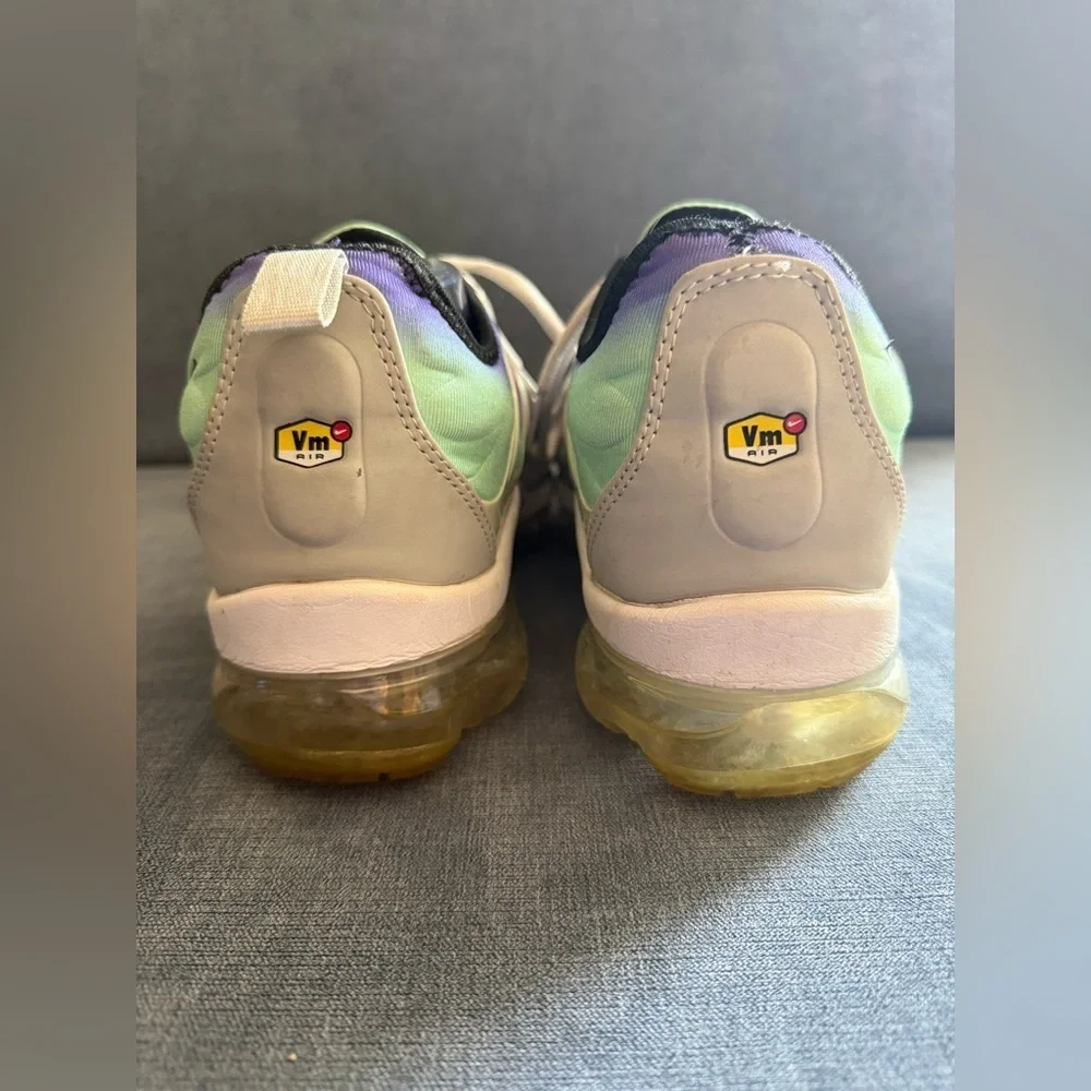 Nike Air VaporMax Plus Grape Lace Up Sneakers Mens Casual Lace Up Streetwear